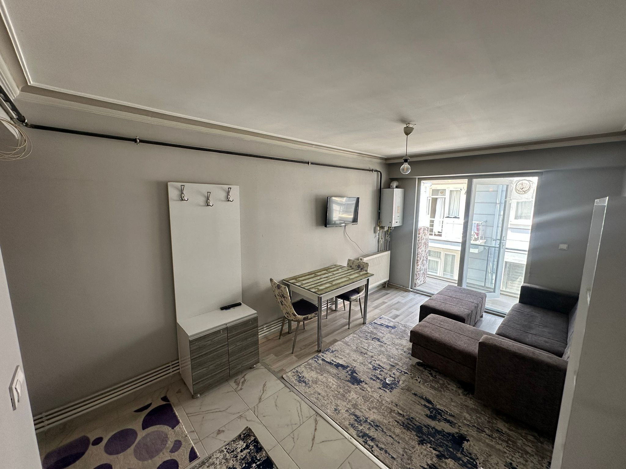 ERENLER'DE SEVGİ YOLU ÜZERİNDE 2+0 FIRSAT SATILIK DAİRE